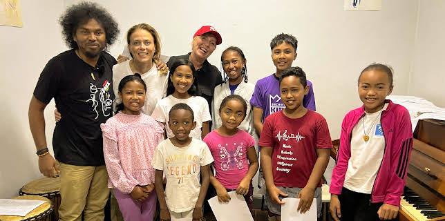 19:30: Null stjerner (S2 E7) (S2) | TVNorge | 2/14 2026