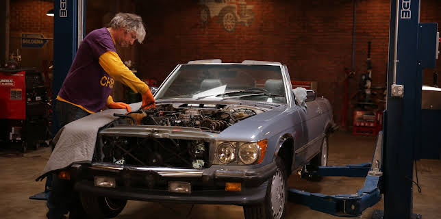 17:50: Bilfikserne (S13 E1) (S13) | Discovery Channel | 12/10 2025