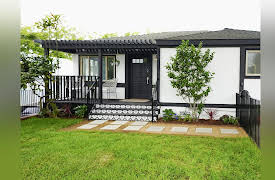 Flipping 101 with Tarek El Moussa, Season 1: Bad Energy BoHo