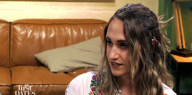 18:00: First Dates - Ein Tisch für zwei | VOX | 12/2 2025