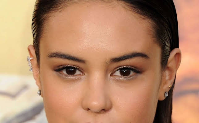 Courtney Eaton